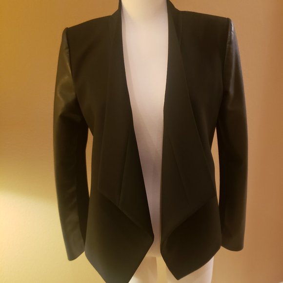 NWT BCBGMAXAZRIA Abree Black Long Sleeve Jacket - Picture 1 of 12